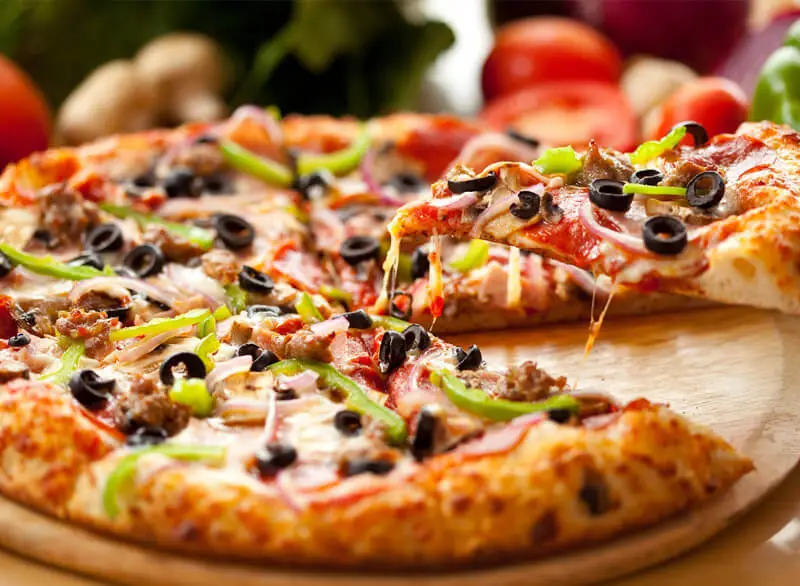 12-inch pizza feeds how many